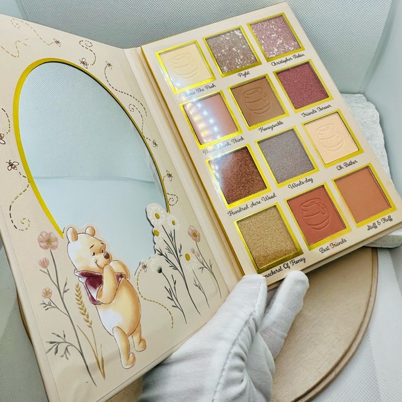 NEW! Disney Winnie the Pooh Eyeshadow Palette 12 Shades Full Size w/ Mirror - Picture 10 of 13